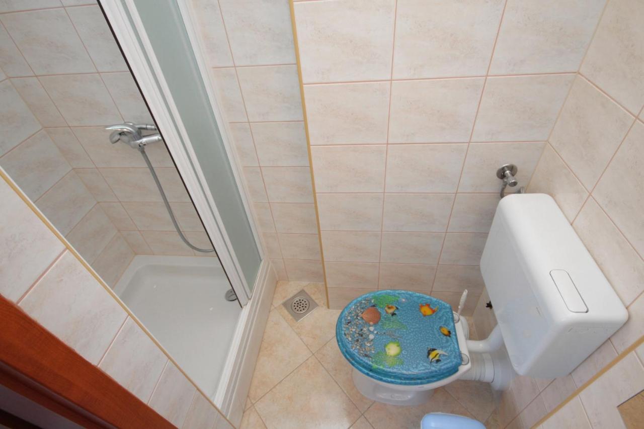 Apartments And Rooms With Parking Space Njivice, Krk - 5458 Экстерьер фото