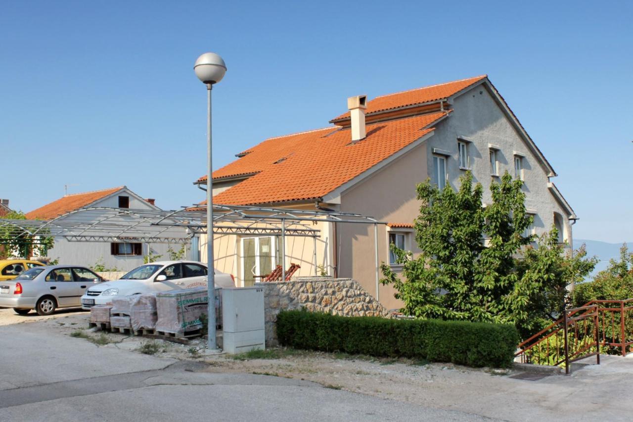 Apartments And Rooms With Parking Space Njivice, Krk - 5458 Экстерьер фото