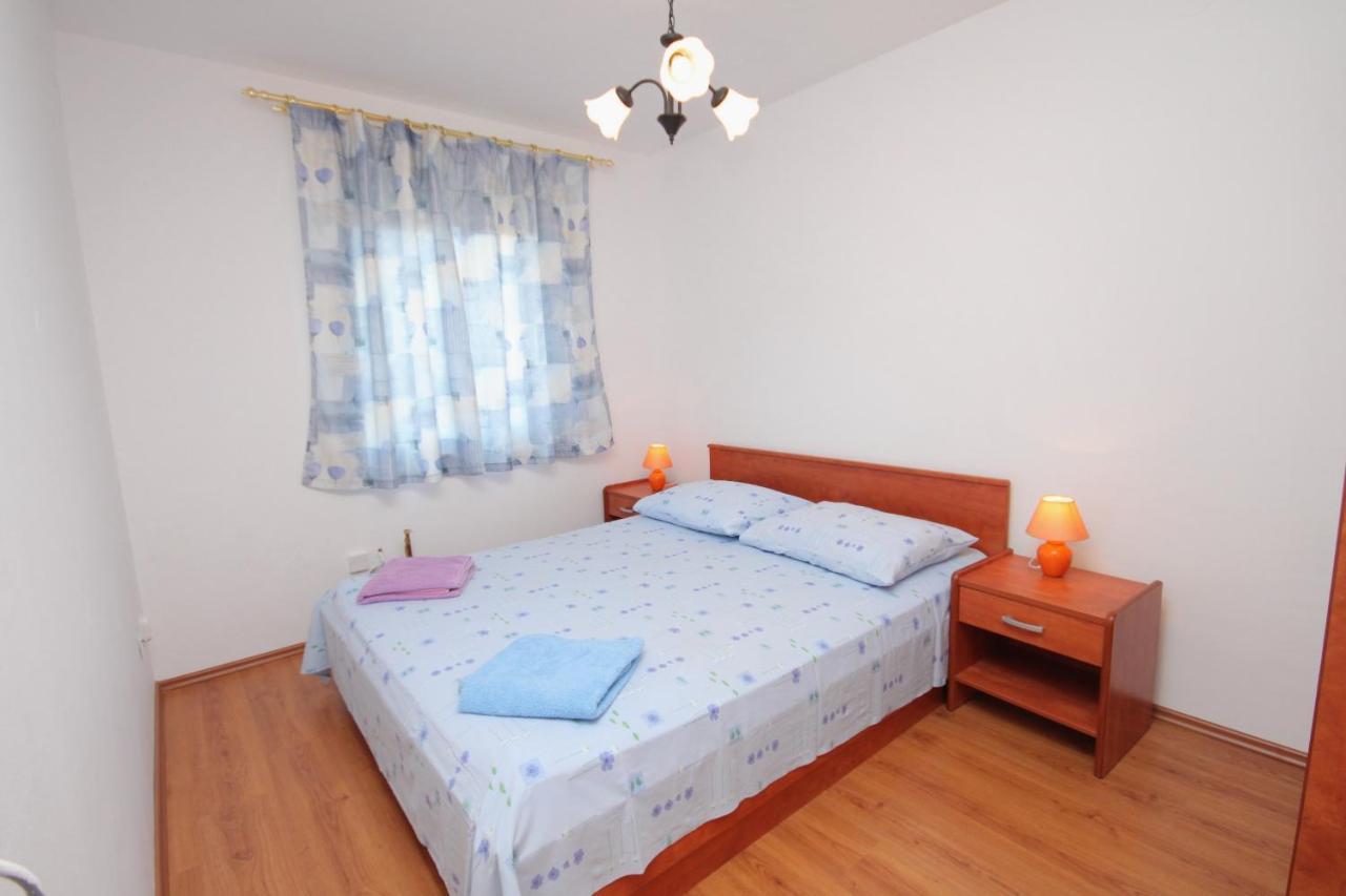 Apartments And Rooms With Parking Space Njivice, Krk - 5458 Экстерьер фото