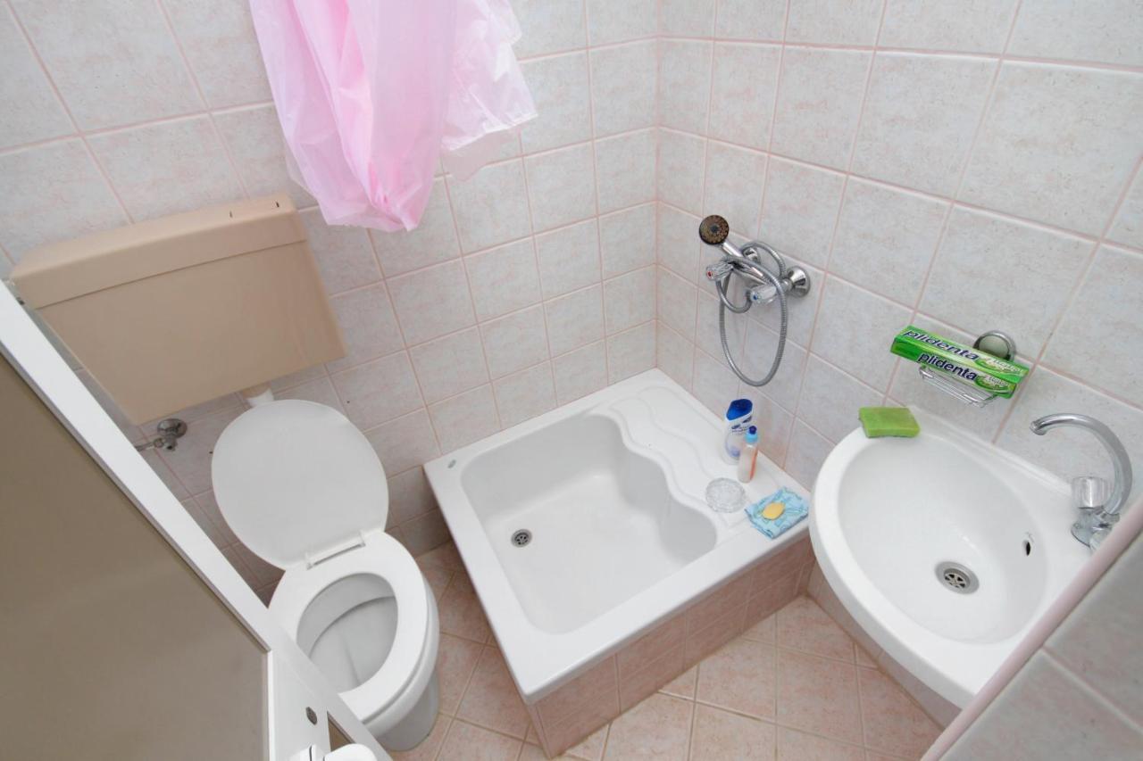 Apartments And Rooms With Parking Space Njivice, Krk - 5458 Экстерьер фото