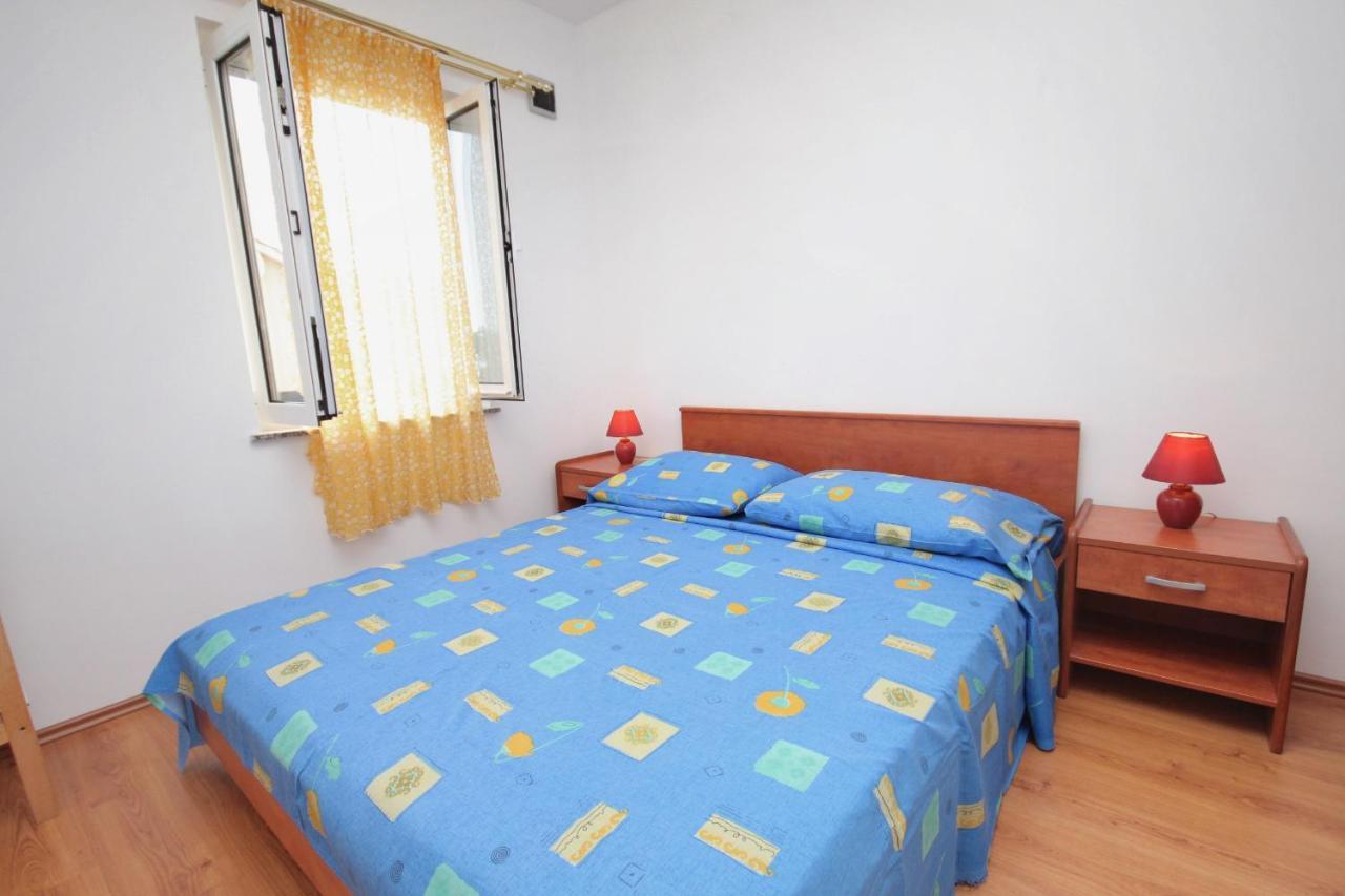 Apartments And Rooms With Parking Space Njivice, Krk - 5458 Экстерьер фото